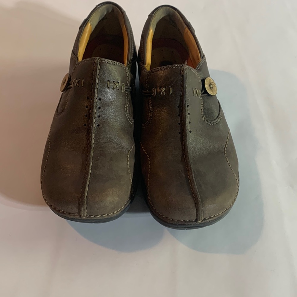 Clarks brown shoes structured clarks